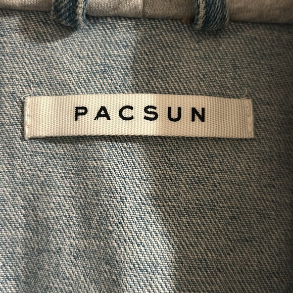 PacSun men’s distressed denim jacket with hood size small - Picture 2 of 4